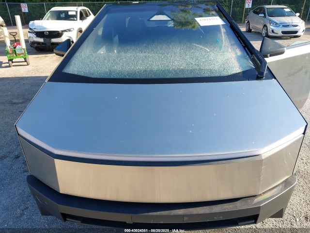 2025 TESLA CYBERTRUCK 7G2CEHEE5SA059951 Photo 9