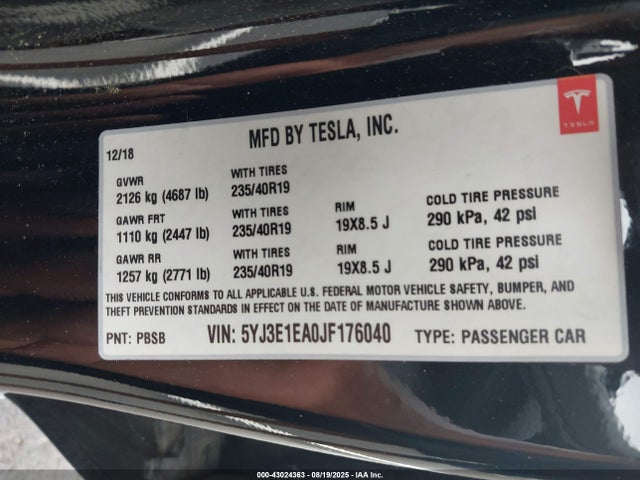 2018 TESLA MODEL 3 5YJ3E1EA0JF176040 Photo 8