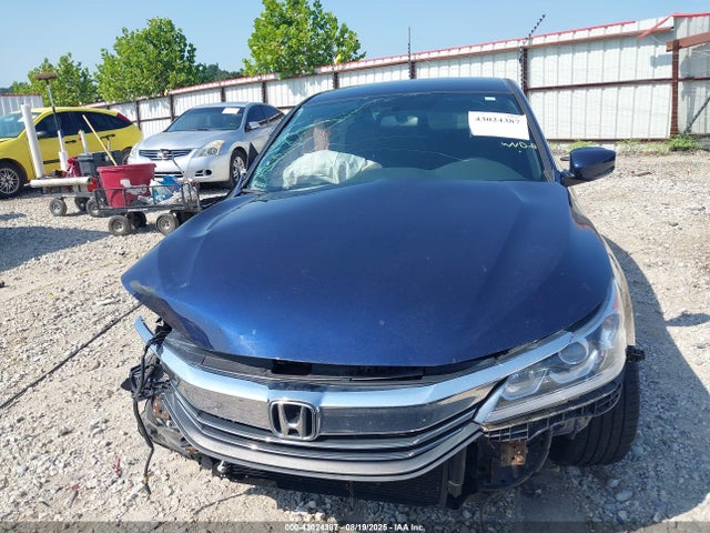 1HGCR2F56GA130677 Honda k24w1