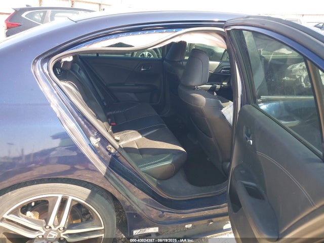 1HGCR2F56GA130677 Honda k24w1
