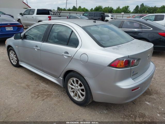 2011 MITSUBISHI LANCER JA32U2FU9BU002097 Photo 2