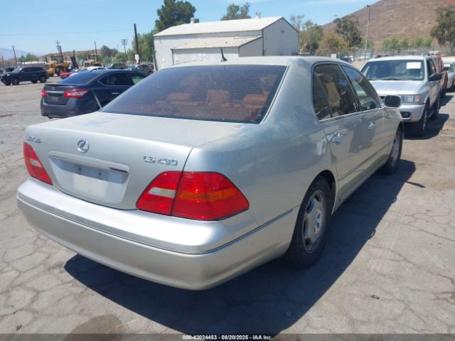 2001 LEXUS LS 430 JTHBN30F810028273 Photo 3