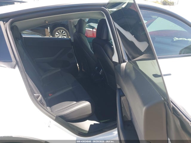 2022 TESLA MODEL Y 7SAYGDEF4NF536139 Photo 7