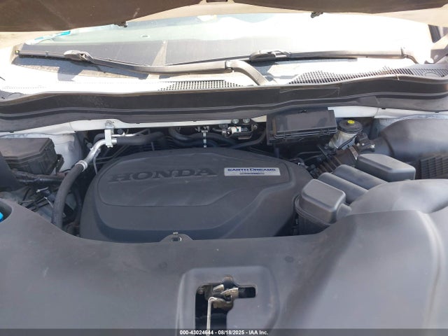 5FPYK2F67JB001516 Honda j35y6