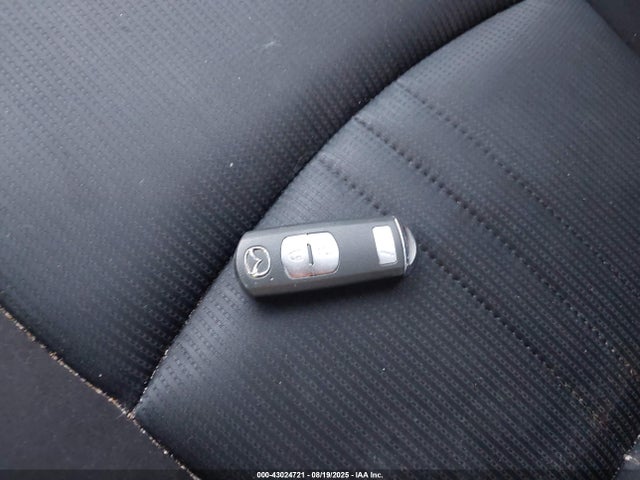 Mazda pe 2019 JM1DKDB72K1421101 Image 11
