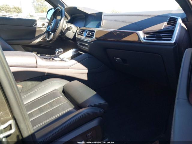 2022 BMW X6 5UXCY6C09N9K72830 Photo 4