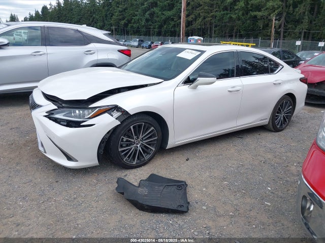 Lexus a25a-fxs, 3nm 2020 58AD21B11LU010206 Image 2