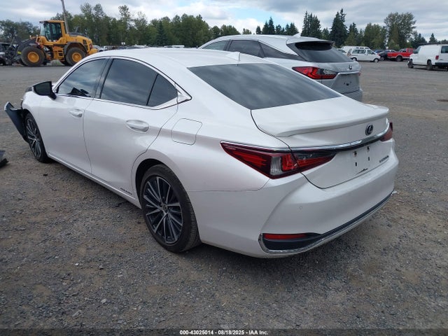 Lexus a25a-fxs, 3nm 2020 58AD21B11LU010206 Image 3