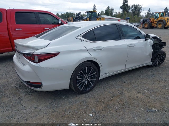 Lexus a25a-fxs, 3nm 2020 58AD21B11LU010206 Image 4