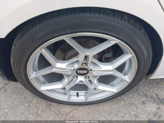 1G6KE5R67JU100561 Cadillac Lgw