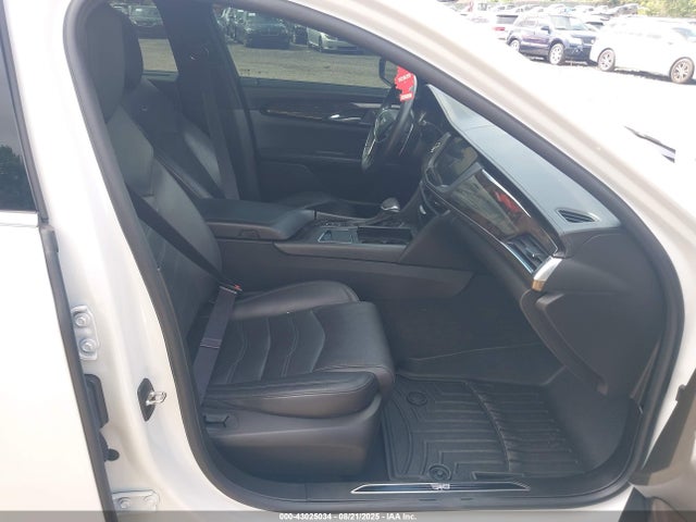 1G6KE5R67JU100561 Cadillac Lgw