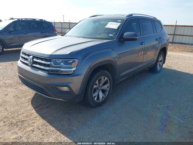 Volkswagen fsi 2018 1V2KR2CA4JC512437 Image 2
