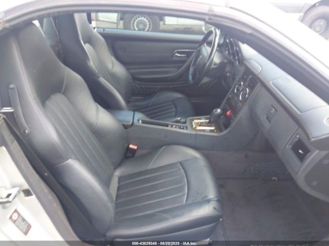 2002 MERCEDES-BENZ SLK 32 AMG WDBKK66F22F246256 Photo 4