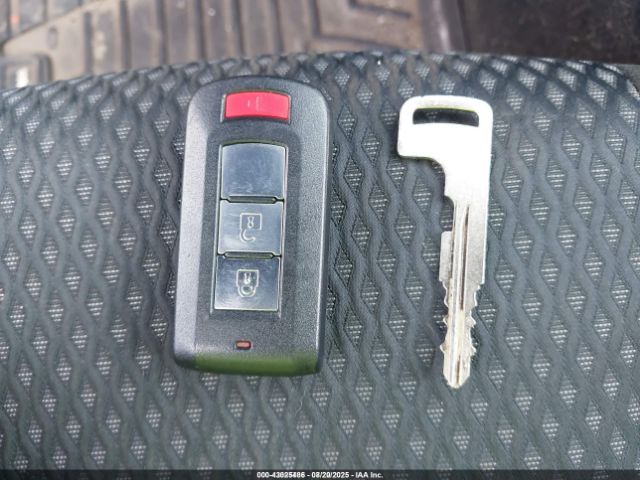 2016 MITSUBISHI OUTLANDER JA4AD3A38GZ052625 Photo 10