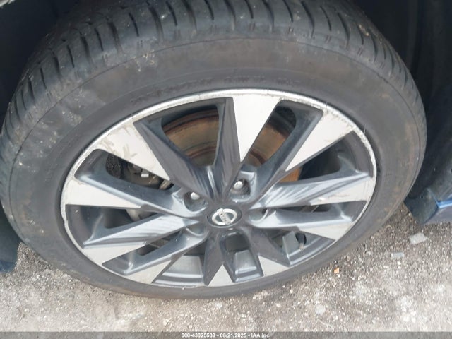 Nissan 2017 2017 3N1AB7AP7HY262492 Image 12