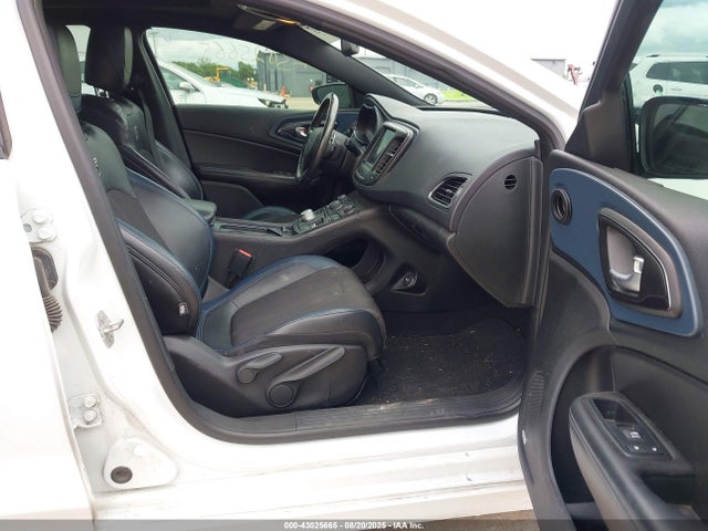 Chrysler 200 2015 1C3CCCBG9FN674289 Image 5