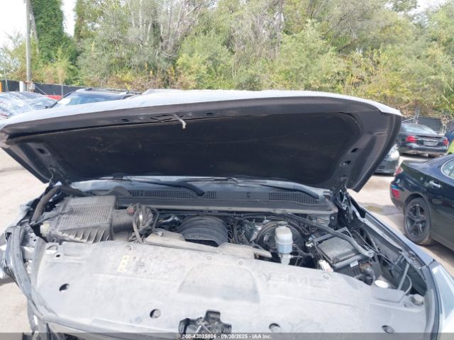 2018 GMC YUKON XL 1GKS2HKJ9JR214753 Photo 9