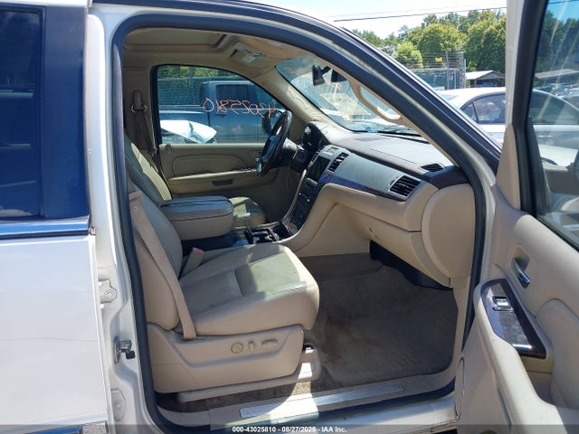 2009 CADILLAC ESCALADE 1GYFK23279R279804 Photo 4