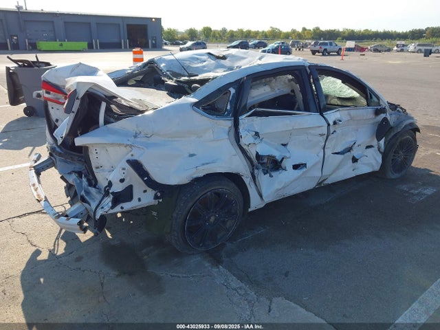 Ford 2017 2017 3FA6P0H73HR355818 Image 4
