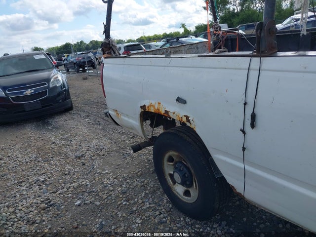 43026086 :رقم المزاد ، 1GTGC24R1VZ548327 vin ، 1997 Gmc Sierra 2500 Sl مزاد بيع