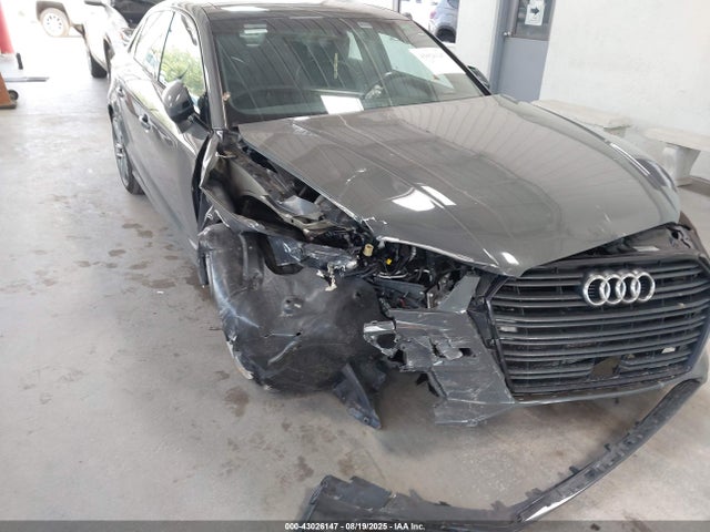 2019 AUDI A3 WAUAUGFF9KA085976 Photo 5