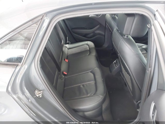 2019 AUDI A3 WAUAUGFF9KA085976 Photo 7