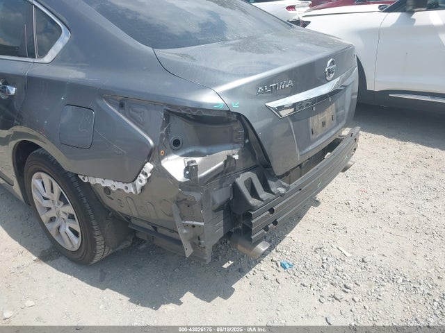 2015 Nissan Altima 2.5 S მანქანა იყიდება აუქციონზე, vin: 1N4AL3AP6FC267228, აუქციონის ნომერი: 43026175