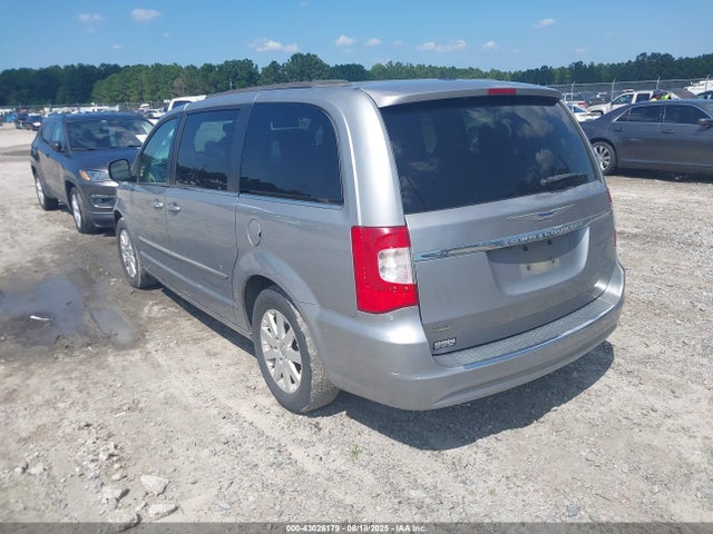 2C4RC1BG2FR710921 Chrysler Town and Country