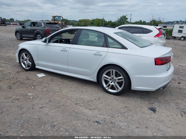 2016 AUDI A6 WAUGFAFC7GN134115 Photo 2
