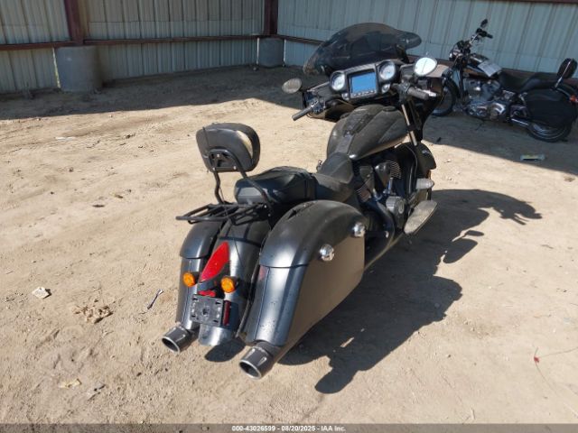 2018 INDIAN MOTORCYCLE CO. CHIEFTAIN 56KTCDAA5J3367456 Photo 3