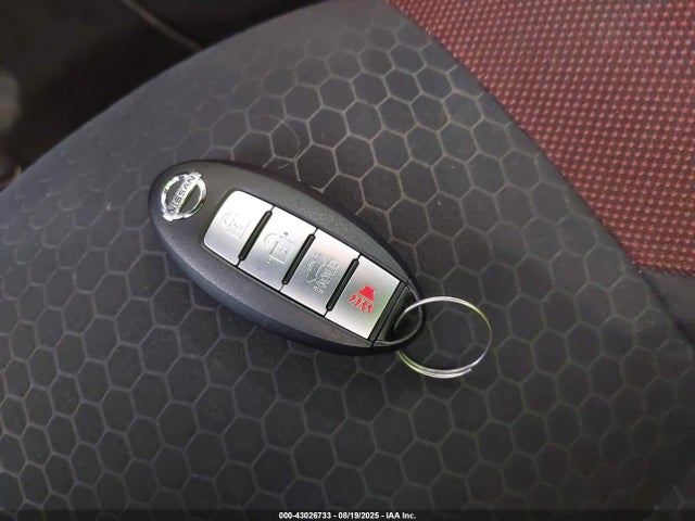 JN8AF5MR8GT609231 Nissan 2016