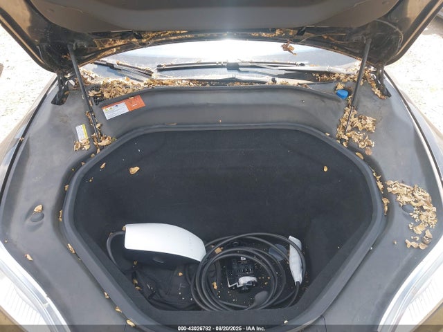 2015 TESLA MODEL S 5YJSA1S27FF088825 Photo 9