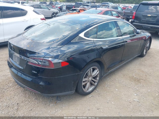 2015 TESLA MODEL S 5YJSA1S27FF088825 Photo 3