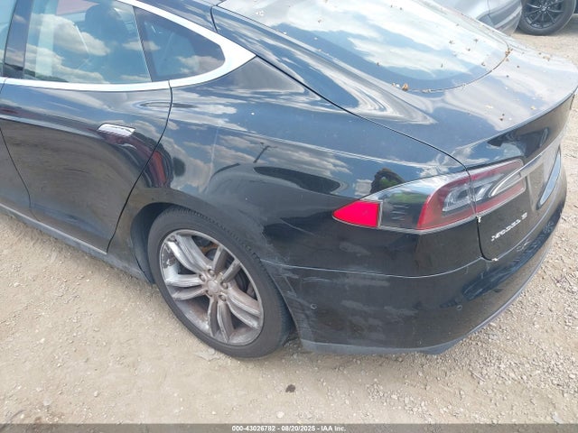 2015 TESLA MODEL S 5YJSA1S27FF088825 Photo 5