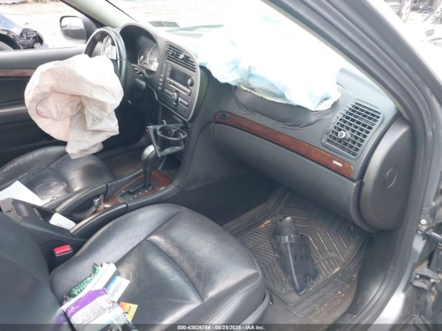 2010 SAAB 9-3 YS3FA4CY7A1617707 Photo 4