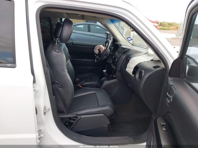 1C4NJRBB8GD597505 Jeep 2016