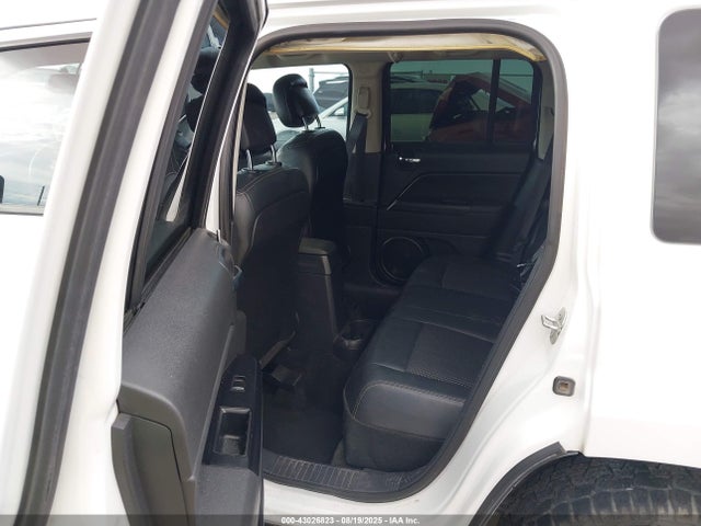 1C4NJRBB8GD597505 Jeep 2016