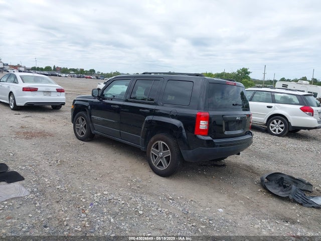 Jeep 2016 2016 1C4NJPBA7GD801514 Image 3