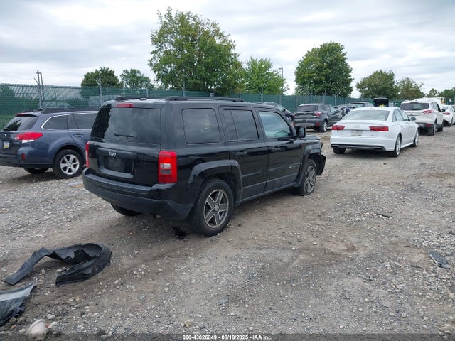Jeep 2016 2016 1C4NJPBA7GD801514 Image 4