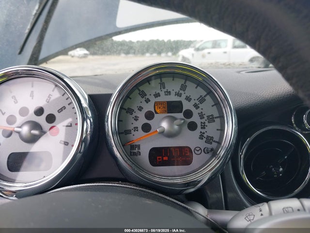 2006 MINI COOPER S WMWRE33576TJ33957 Photo 6