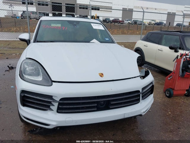 Porsche Cayenne 2023 WP1AA2AY0PDA05220 Image 12