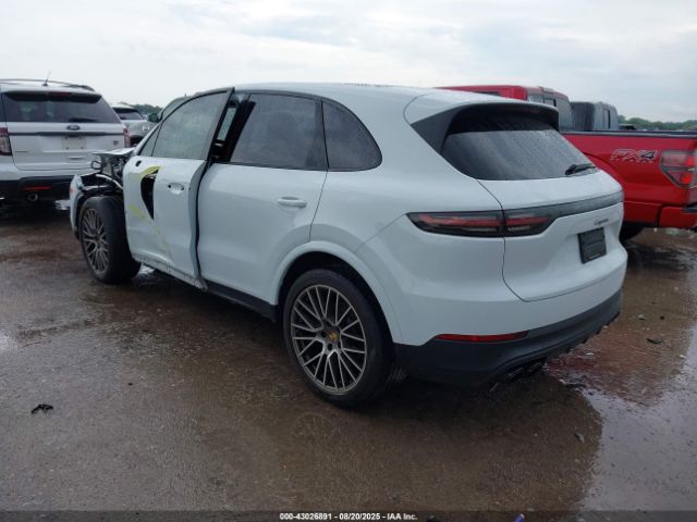 2023 PORSCHE CAYENNE WP1AA2AY0PDA05220 Photo 2