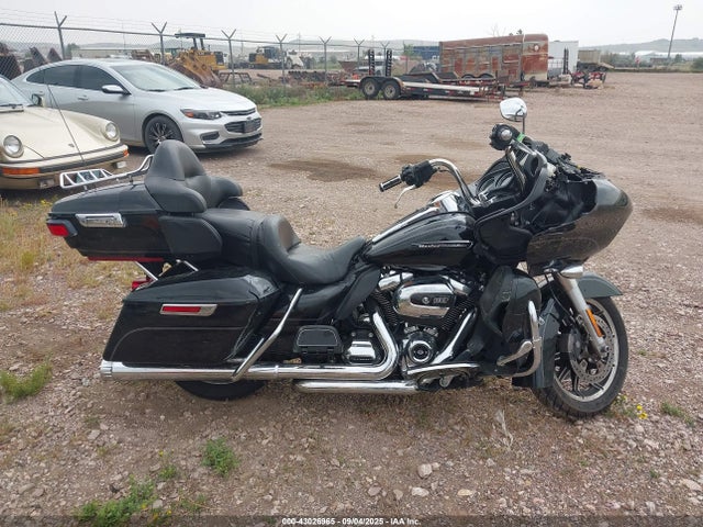 1HD1KGD12HB641787 Harley-Davidson 2017