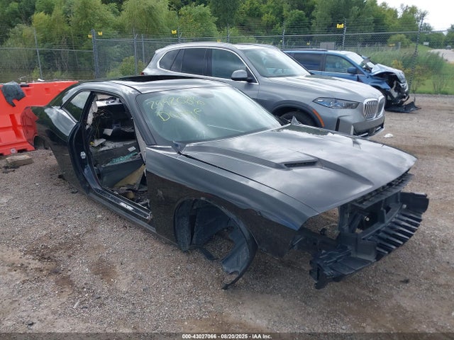 Dodge Challenger 2016 2C3CDZFJ3GH249523 Image 1