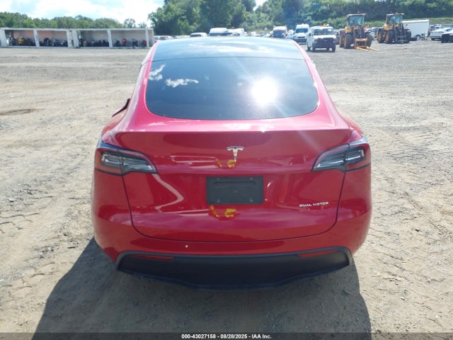 Tesla Model Y 2023 7SAYGAEE2PF811516 Image 16
