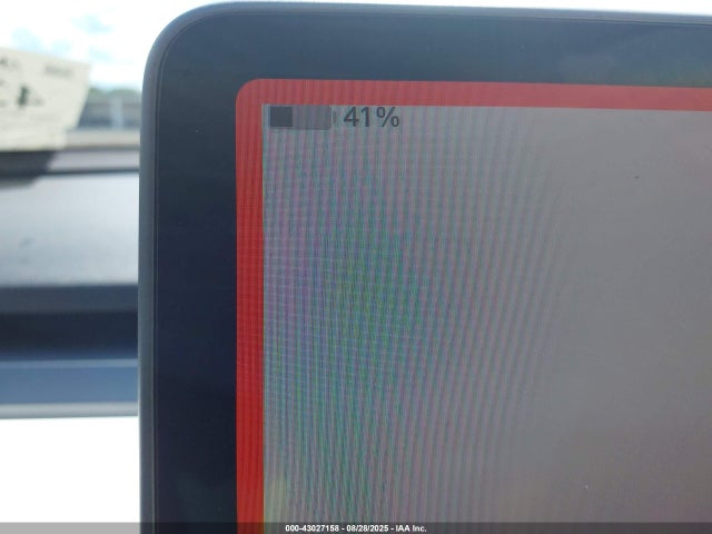 Tesla Model Y 2023 7SAYGAEE2PF811516 Image 17