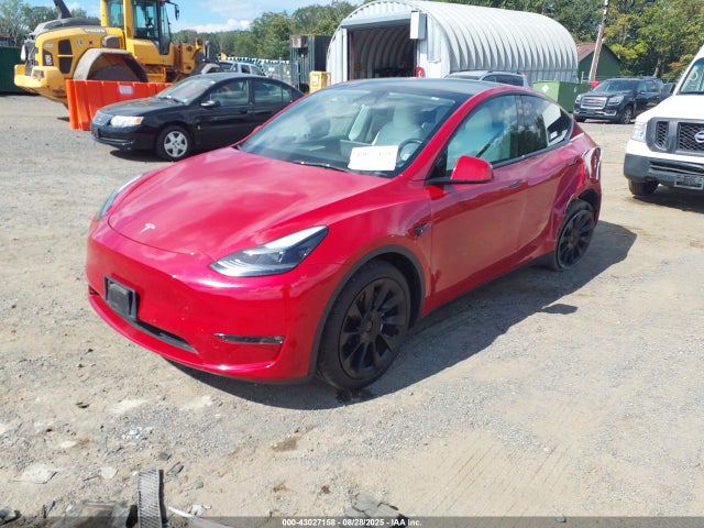 2023 TESLA MODEL Y 7SAYGAEE2PF811516 Photo 1