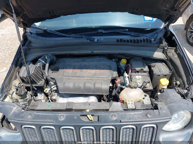 ZACCJAAT7GPD73002 Jeep Renegade