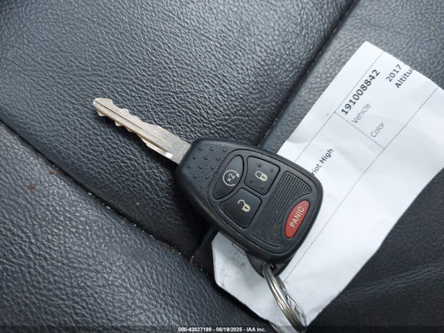 1C4NJRFB7HD205626 Jeep 2017
