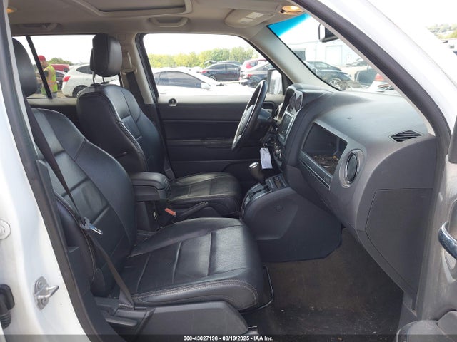 1C4NJRFB7HD205626 Jeep 2017